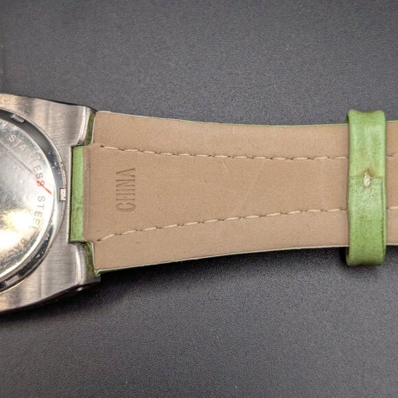 Joan Rivers Classics Watch Green Face Textured Green Leather New Battery Working - Picture 10 of 14